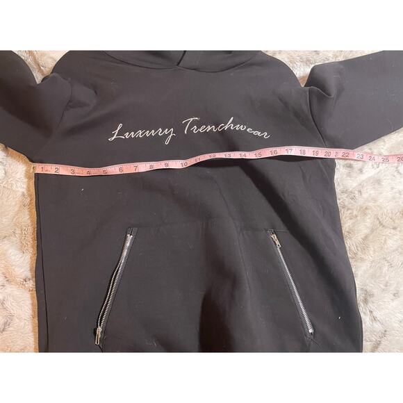 Luxury Trenchwear "Pray" black pullover hoodie size XL - Picture 7 of 7